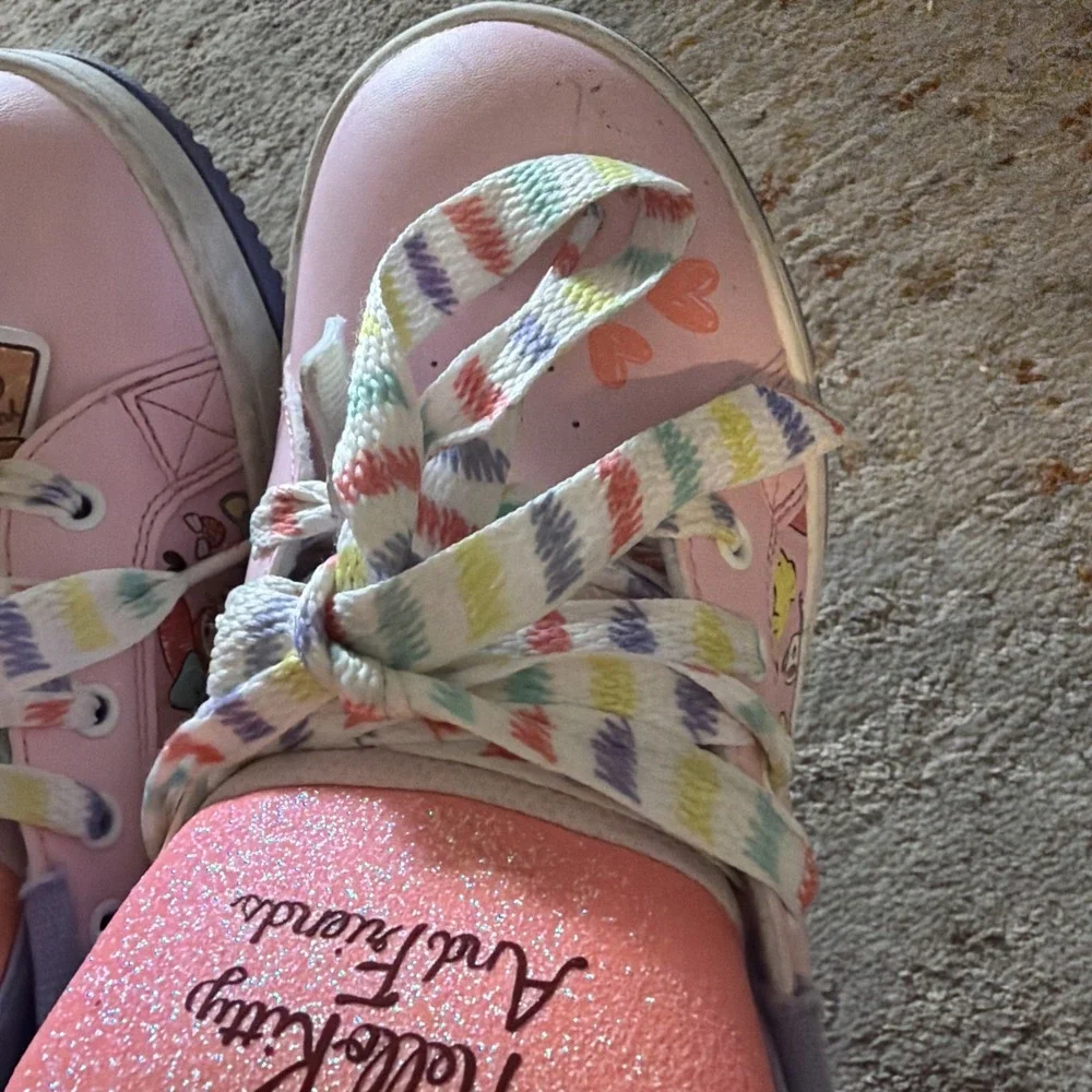 Heelys Hello Kitty and Friends Size 6Y women 7